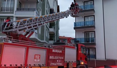 Burdur’da yakınlarının ulaşamadığı kişi evinde baygın bulundu