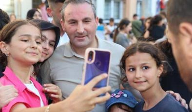 Başkan Tombaş’tan örnek hizmet! Sultanbeyli’de randevusuz halk günü