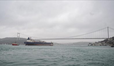 İstanbul Boğazı’nda kayıp 2 kardeş arandı