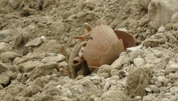 Öğretmenevi bahçesindeki kazıda insan kemikleri bulundu